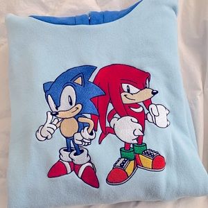 Medium oversized Sonic hoodie from Boxed Lunch.